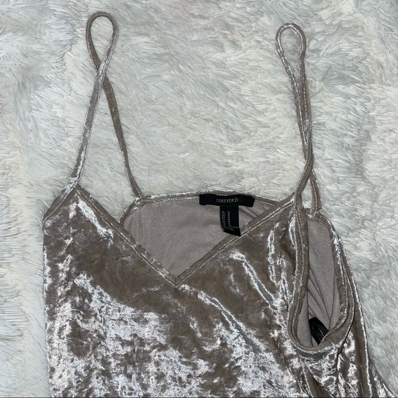 Cami velvet size M forever 21 - Picture 3 of 3